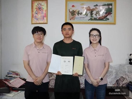 体育品牌电,竞联名款发,粉丝抢购热,熊猫体育,熊猫体育平台,熊猫体育注册,熊猫体育登录